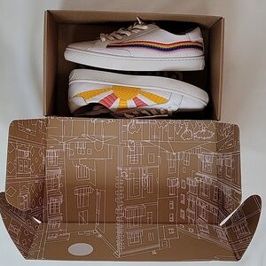 HP🌺Soludos White Rainbow Wave Sneakers